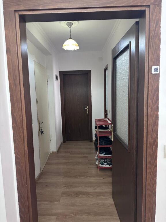 Jepet me qira apartament 1+1 pranë Shkollës së Baletit, Tiranë