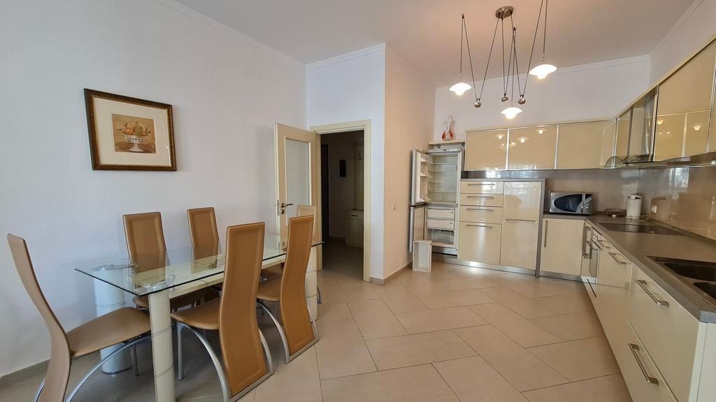 Appartamento 2+1+2 in affitto vicino al Giardino Botanico