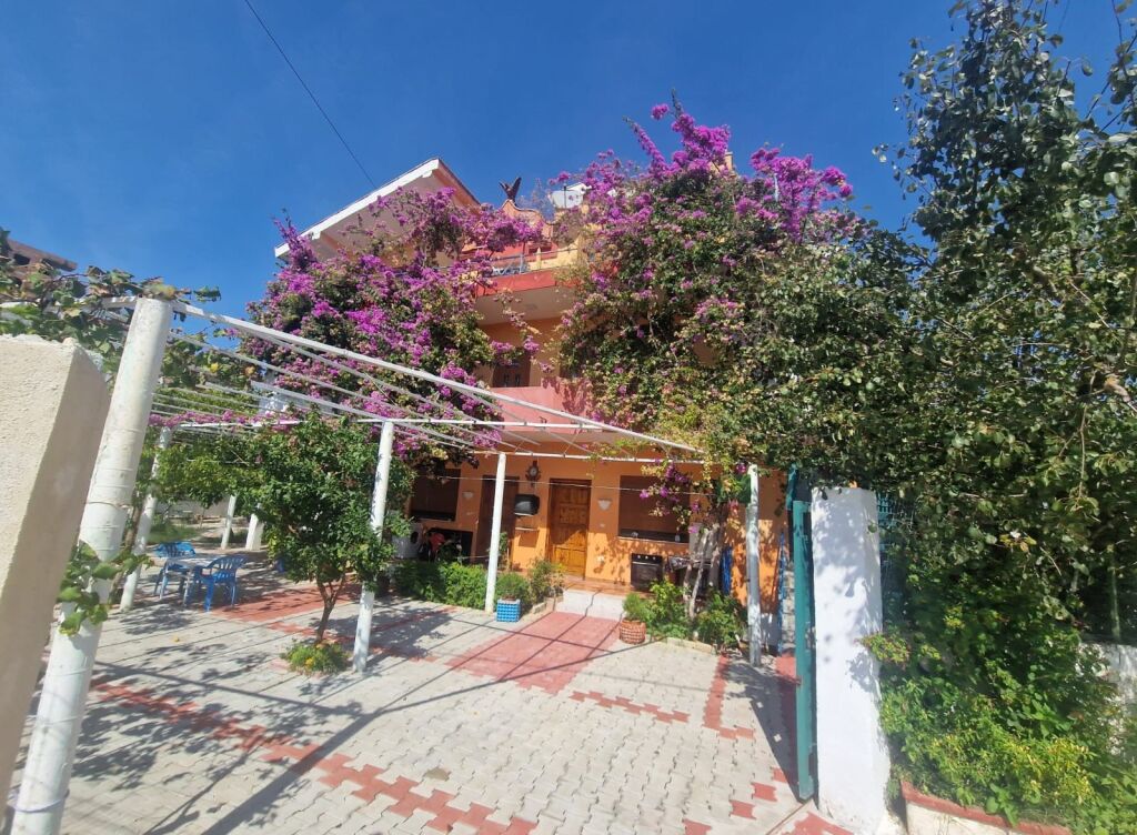 Super mundesi investimi ! Shitet vile 3-kateshe te Plepat prane Viles Pascucci !