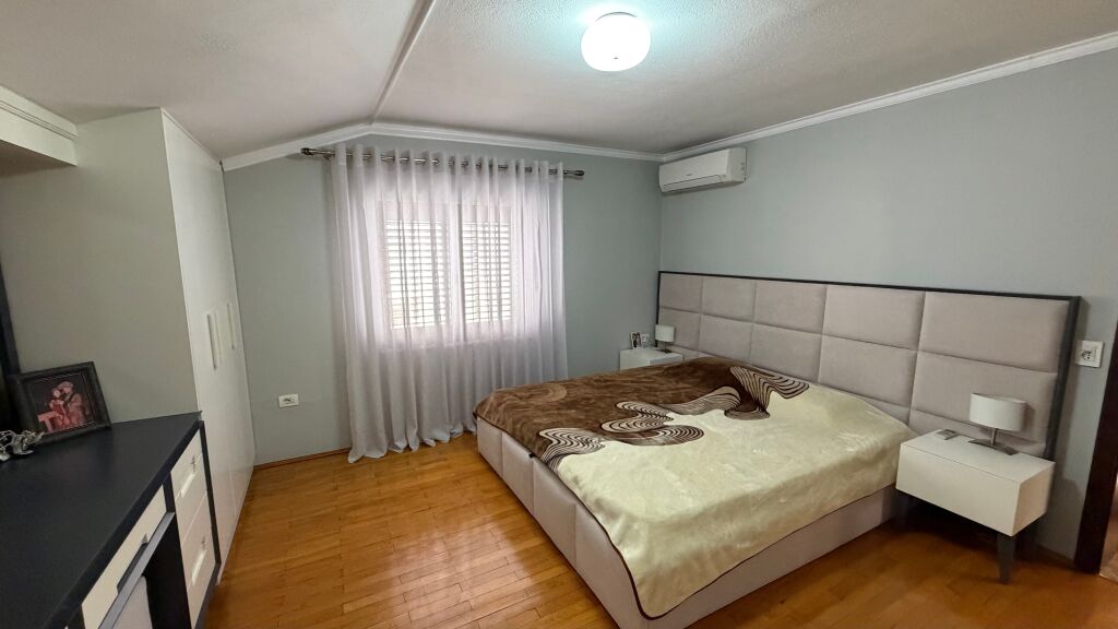 Shitet Vile 3-kateshe , Don Bosko