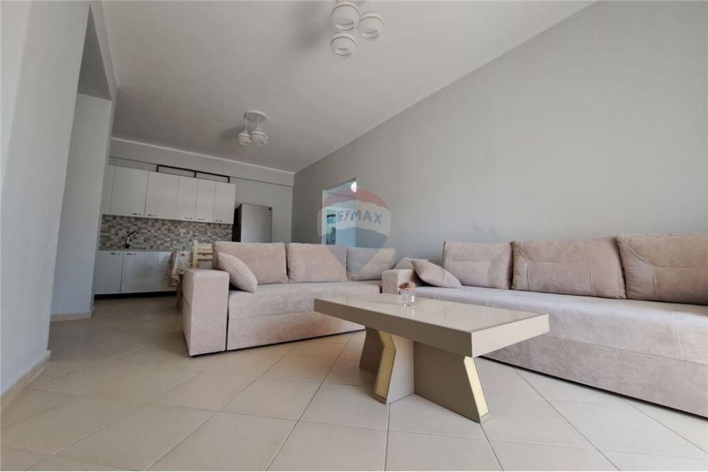 Apartament 1+1 për Shitje – Orikum, Bulevardi Kryesor