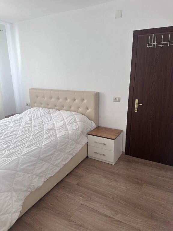 Jepet me qira apartament 1+1 pranë Shkollës së Baletit, Tiranë