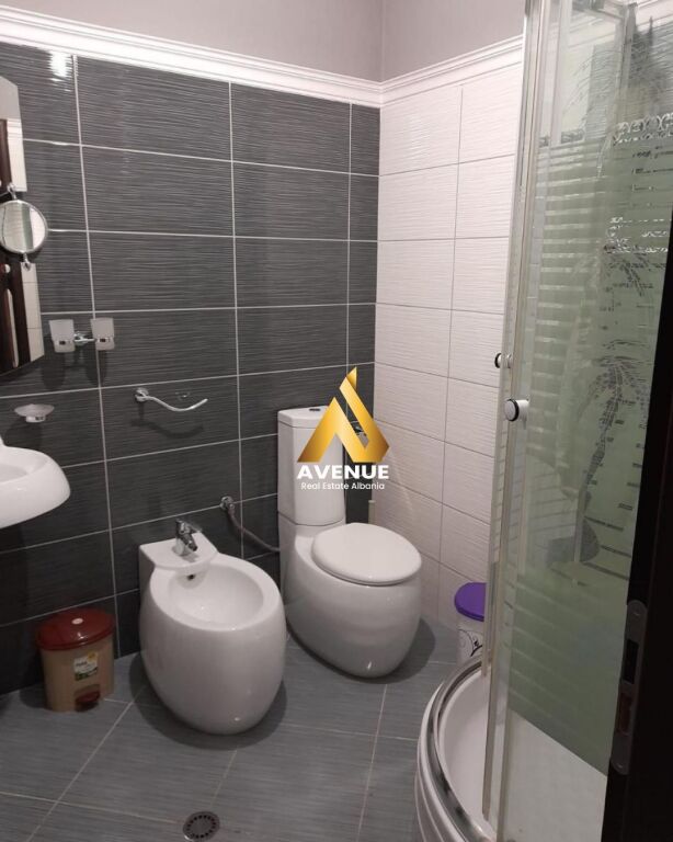 APARTAMENT ME QERA – Tek Vilat Gjermane, Tiranë