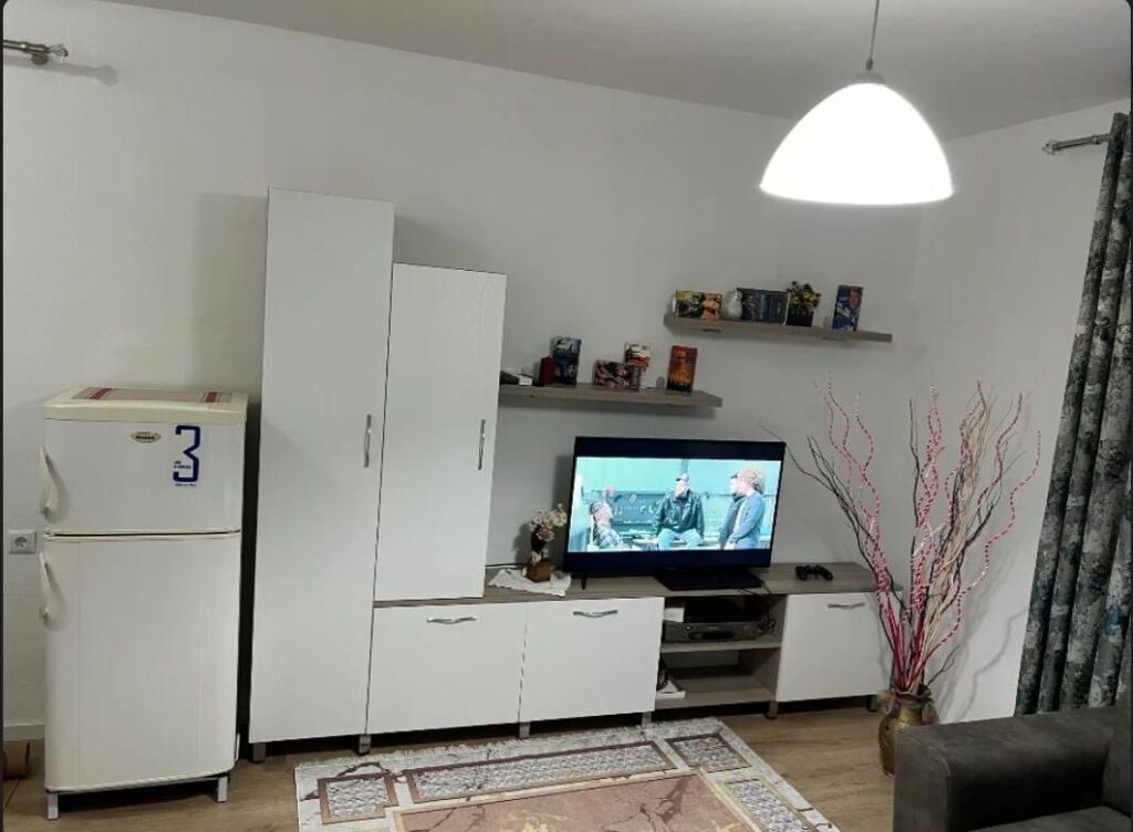Affitto | Apartament 1 + 1 | Rruga e Elbasanit | 450 €/mese