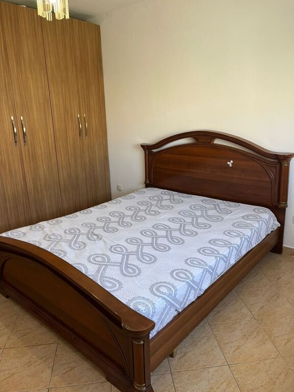 Rent | Apartament 1 + 1 | Porcelan | 400 €/month