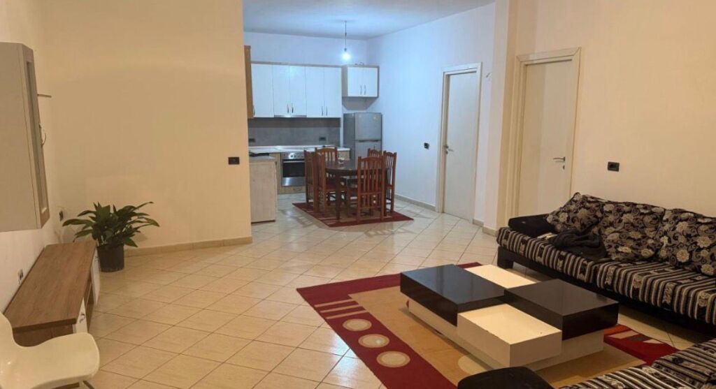 Jepet me qera apartament 2+1 ne Shkoze