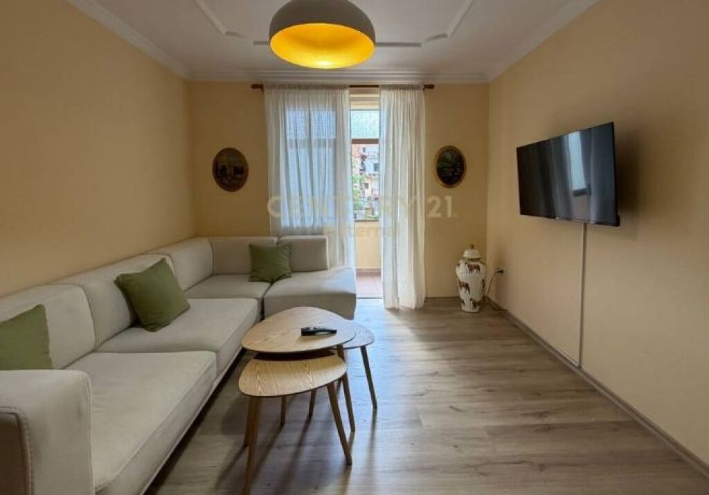 Ambient per Zyra me Qera