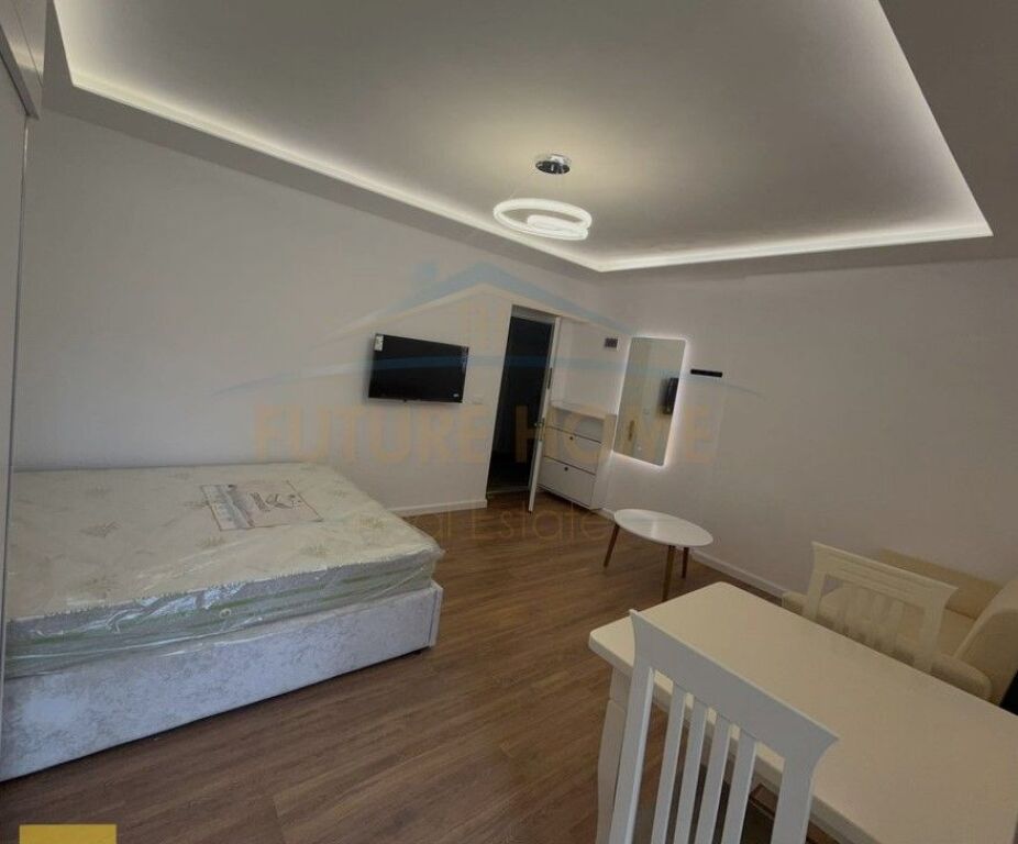 Shitet, Garsoniere, Medreseja, Tiranë. 92,400 €