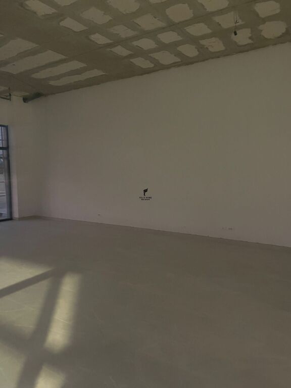 DYQAN ME QERA 250M2 KAMEZ 2500 EURO FH-69945