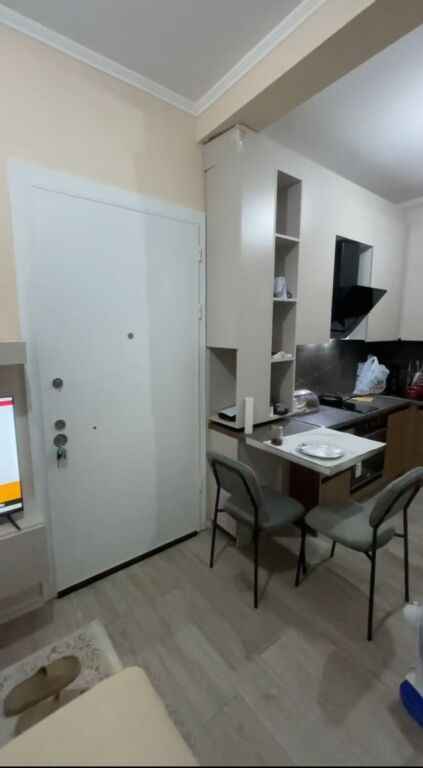 Shitet Garsoniere – Kompleksi Mangalem 21