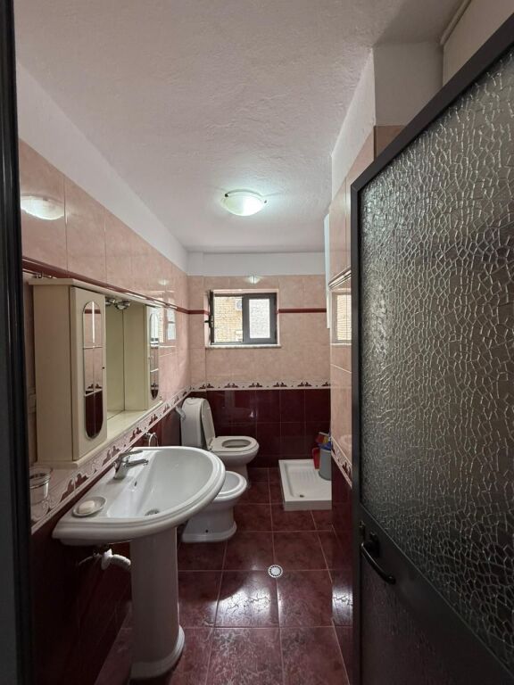 Vendesi in vendita 2+1 in Via Elbasani