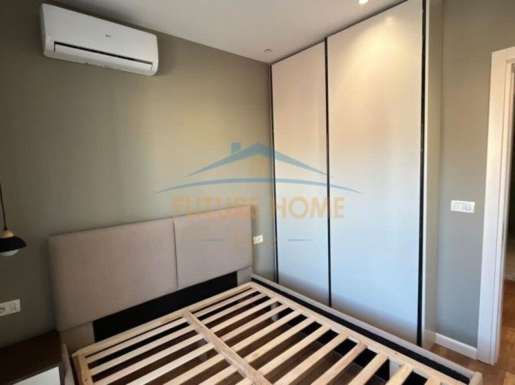 Shitet , Apartament 1+1 , Mine Peza , Tirane