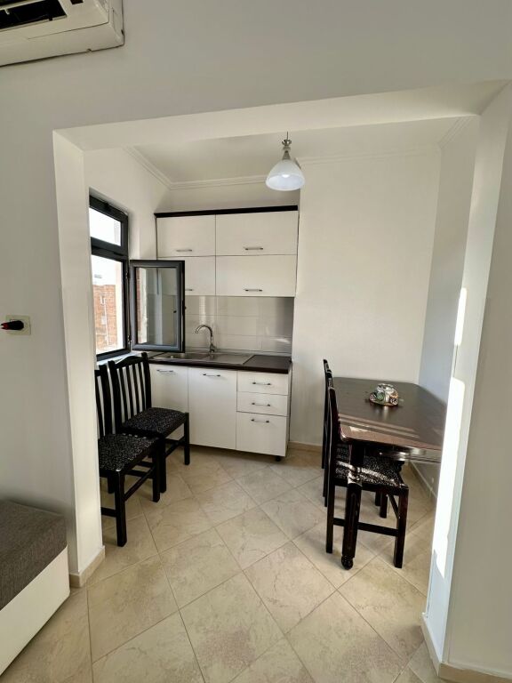 (COMMISSION 0) 40,000 lek/month Apartment for rent 1+1+Balcony+1 kitchen room  Laprake