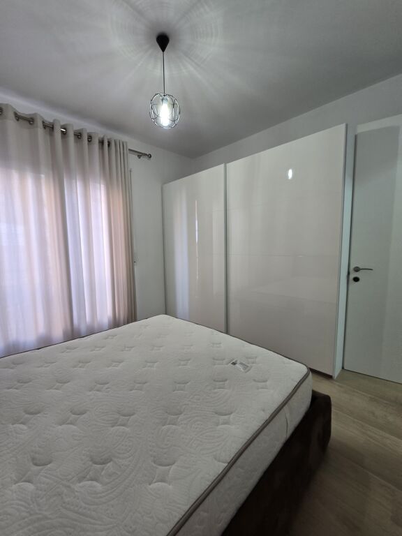 Affittasi 1+1,Delijorgj