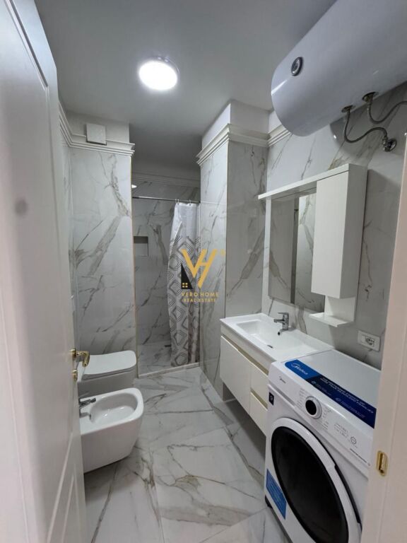 JEPET APARTAMENT 1+1+BLK ME QERA TEK UNIVERS CITY 50.000 LEKE