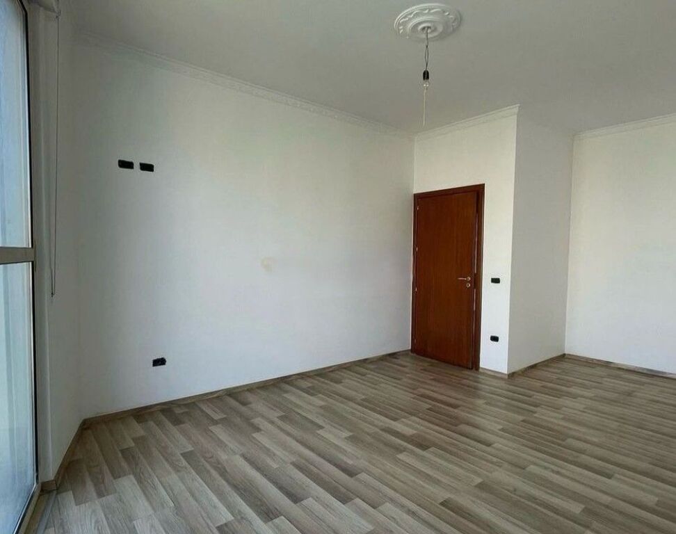 Appartamento 3+1+2 in vendita, Comune di Parigi!!!