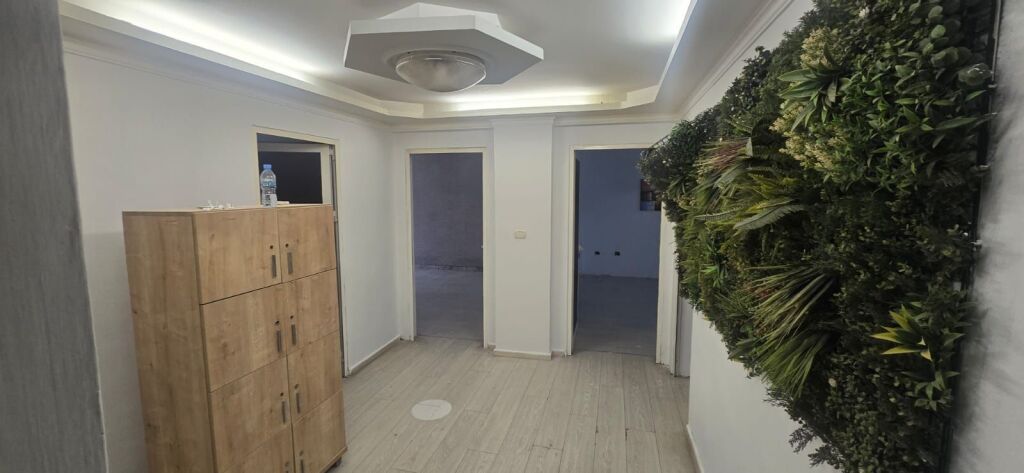 Locale commerciale in affitto nel blocco