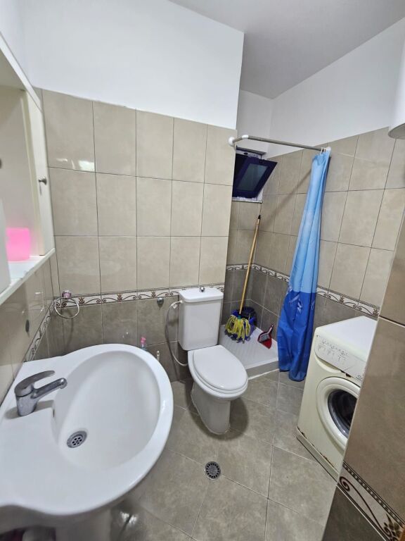 SHITET GARSONERE NE GOLEM PRANE MIAMI II