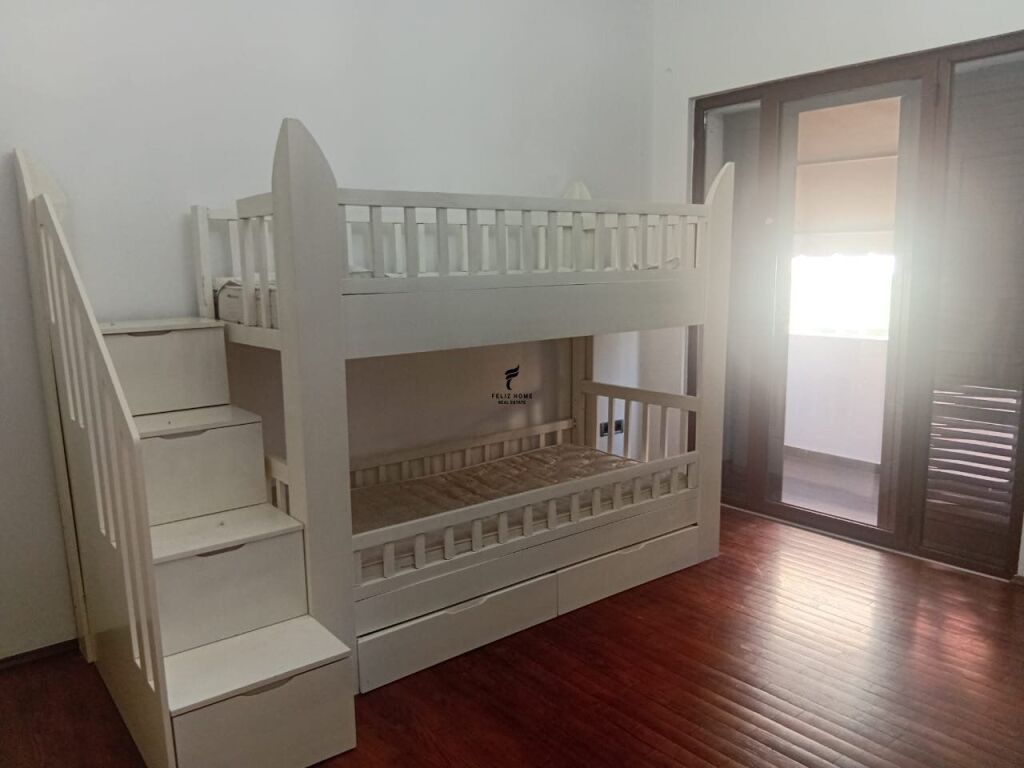 APARTAMENT ME QERA 2+1 QENDER 150.000 LEKE FH-70011