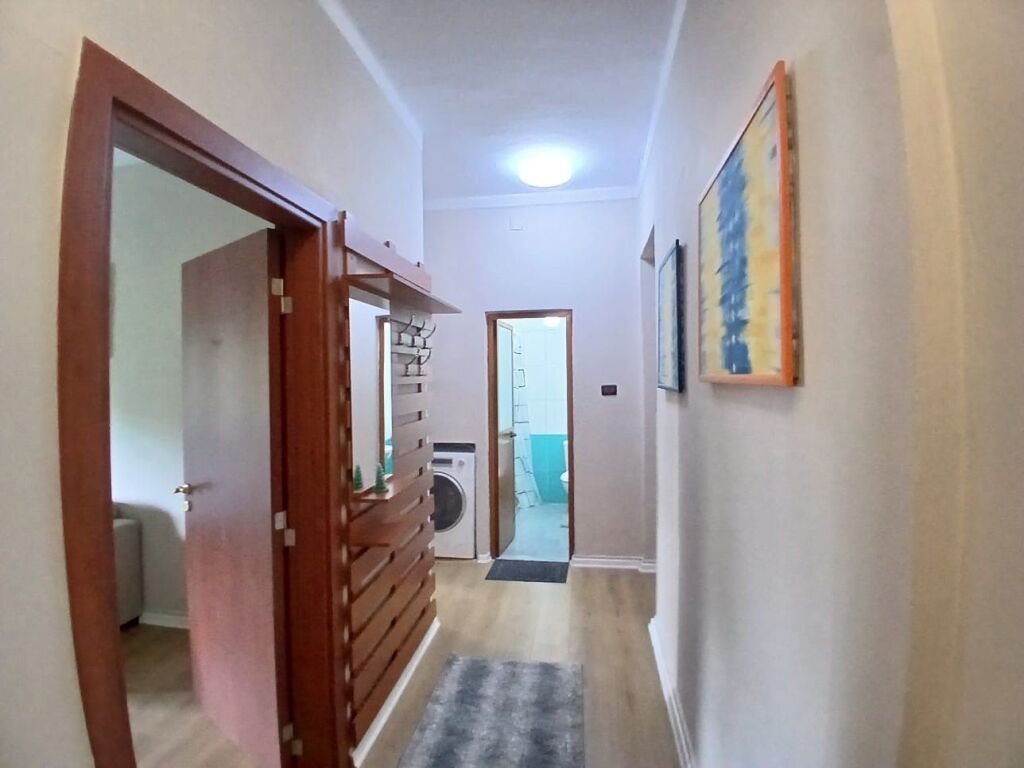 Jepet Me Qera Apartament 1+1+1 Ballkon