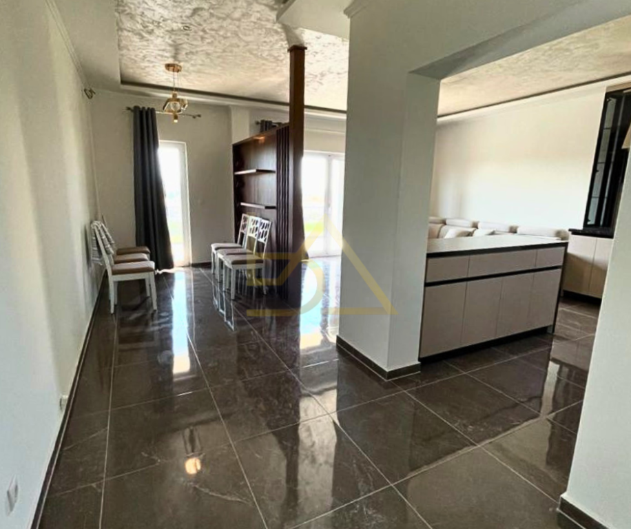 Jepet me Qira Apartament  – Rashbull, Durrës