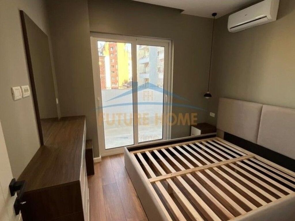 Shitet , Apartament 1+1 , Mine Peza , Tirane