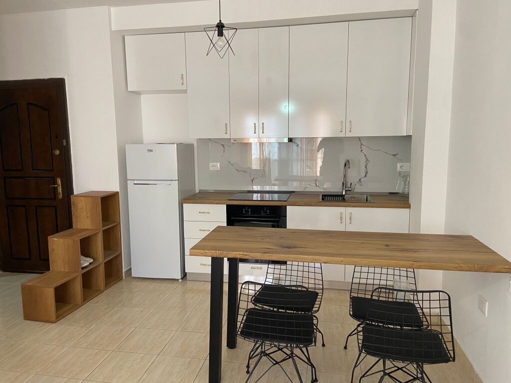 Jepet me Qera nga Pronari 2+1+ Ballkon