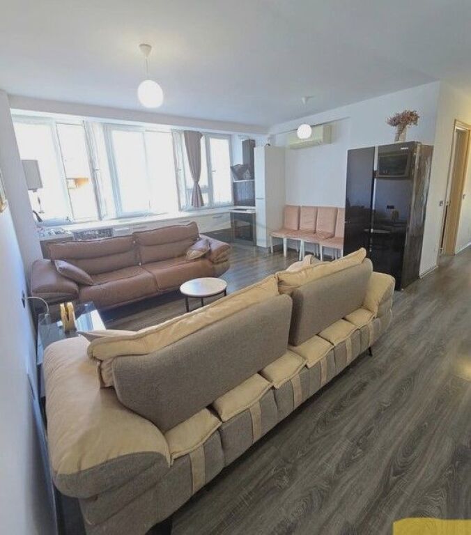 Shitet, Apartament 2+1, Fusha e Aviacionit 195,000 €