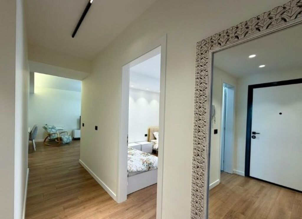 APPARTAMENTO MODERNO 2+1+2+PARCHEGGIO