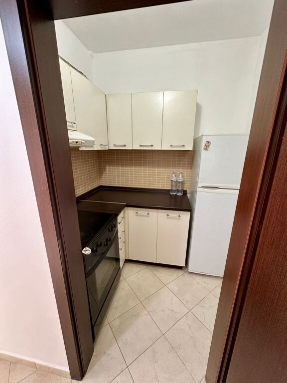 (COMMISSION 0) 40,000 lek/month Apartment for rent 1+1+Balcony+1 kitchen room  Laprake