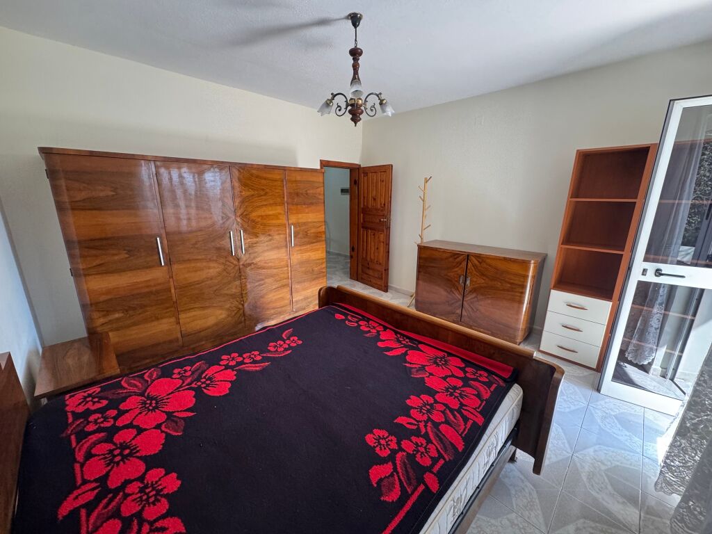 Jepet me qera 2+1 Rruga Bardhyl