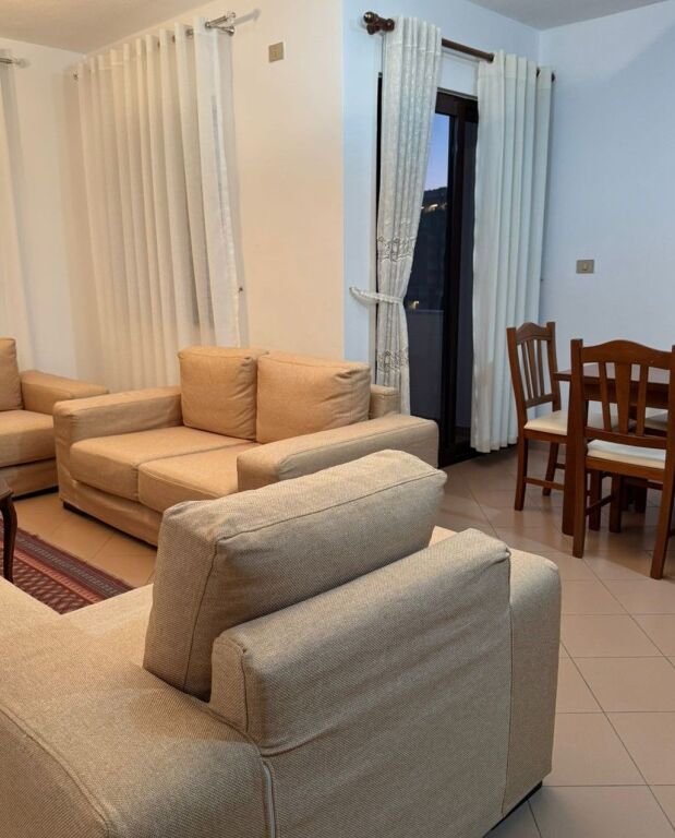 Apartament 2+1+2 me Qira – Rruga e Kosovareve ✨