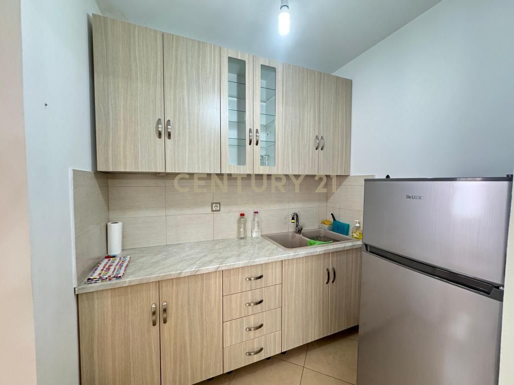 AFFITTASI APPARTAMENTO 1+1 VICINO A DELIJORGJI!