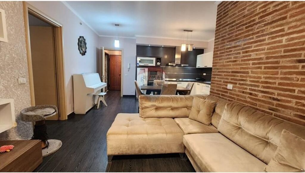 Apartament 2+1 për qira ne fillim te Don Bosco.
