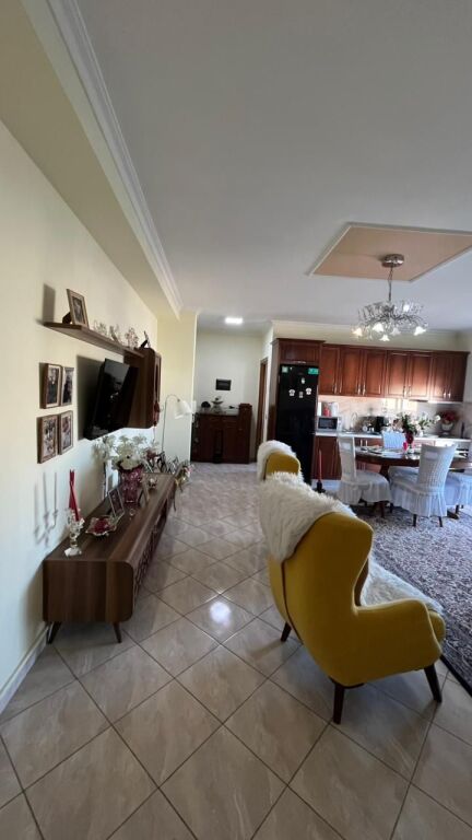 Shitet, Apartament 2+1,Ish Rajoni Durres, Durres!