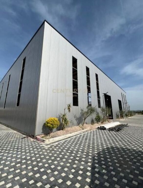 Kapanon Industrial+Oborr Funksional për Qera