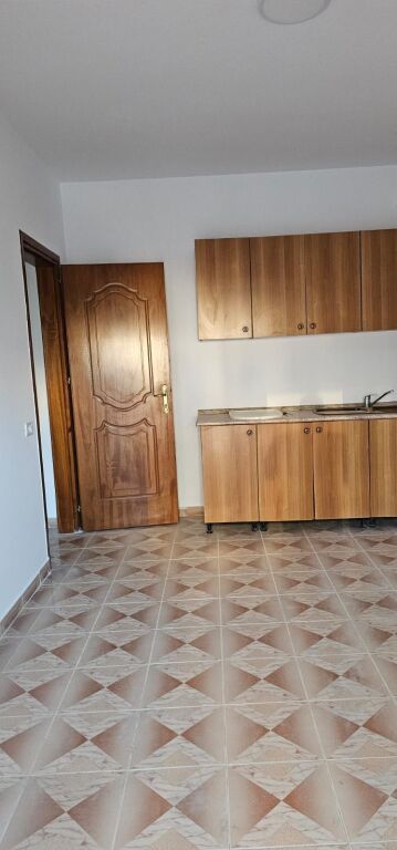 SHITET APARTAMENT 2+1+ 2 TUALETE +BALLKON GOLEM PRAN BONITA 2