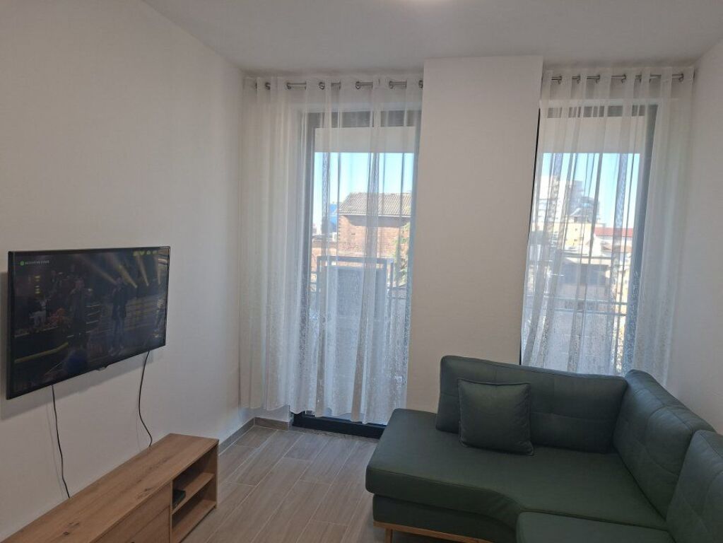 Affitto | Apartament 1 + 1 | Mine Peza | 750 €/mese