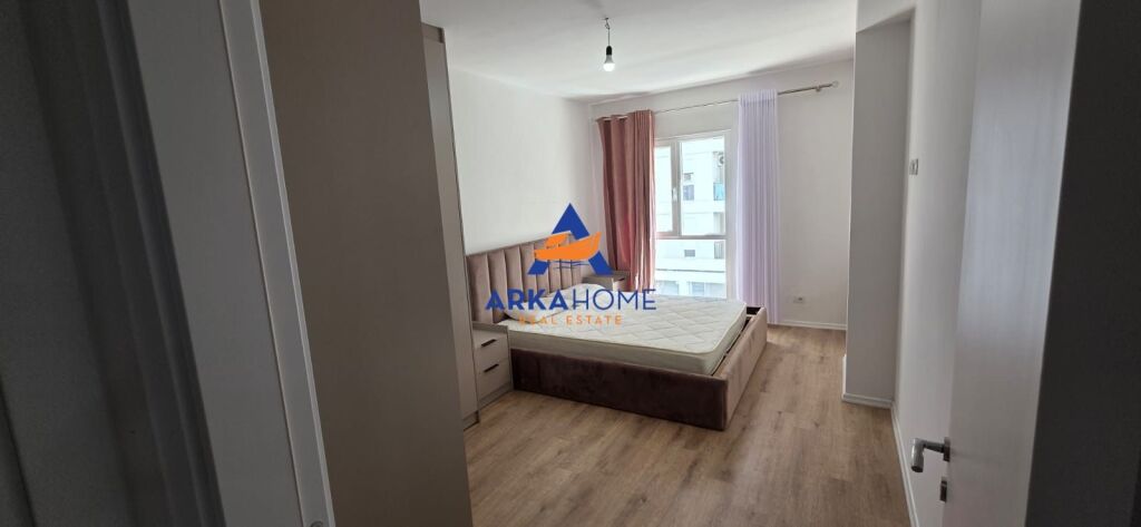 JEPET ME QERA APARTAMENT 2+1+BALLKON "UNIVERS CITY" 50.000 LEKE