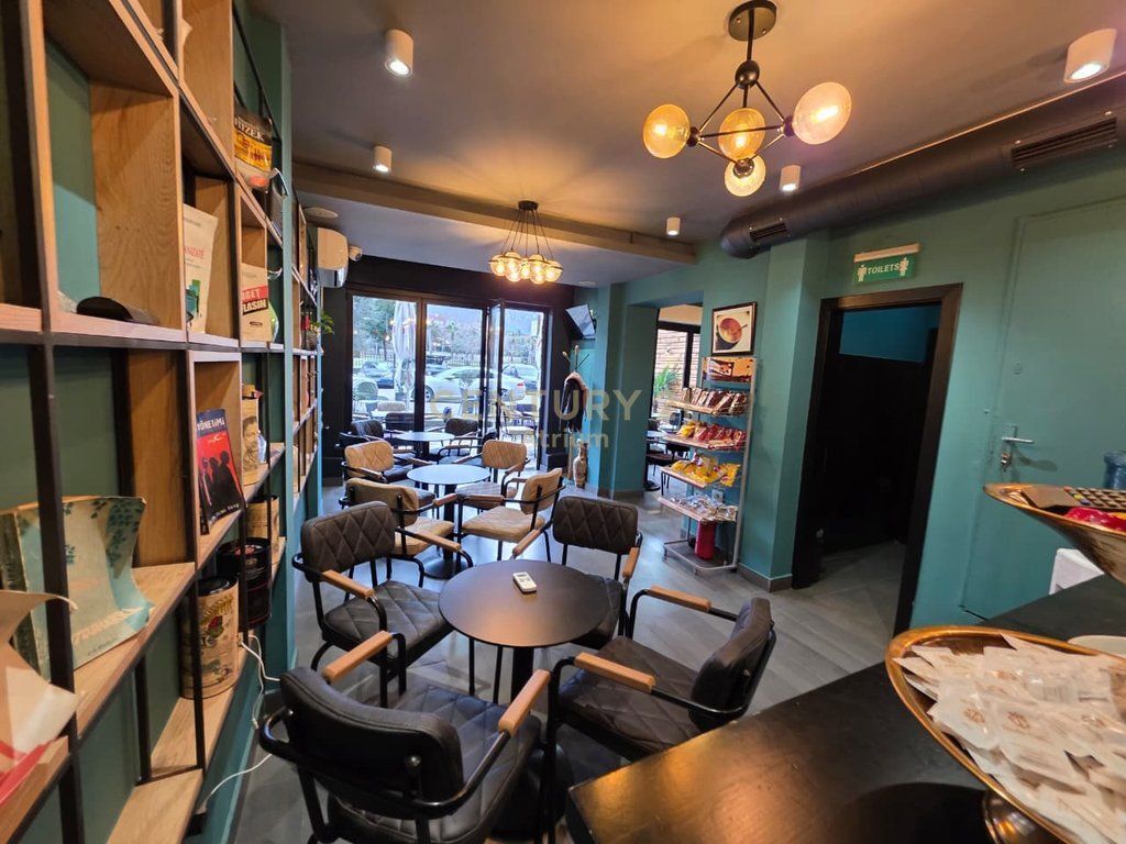 JEPET ME QIRA BAR/KAFE TEK TV KLAN! 800 €