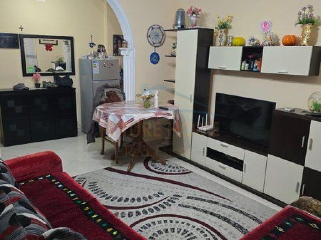 Shitet,Apartament 1+1,Yzberisht