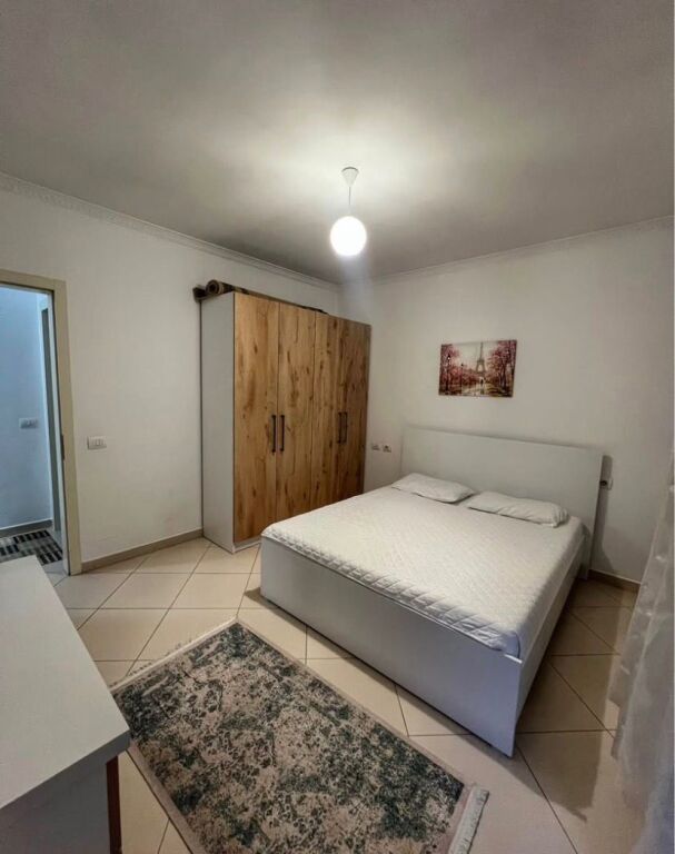 Apartament 2+1 me qera Komuna e Parisit