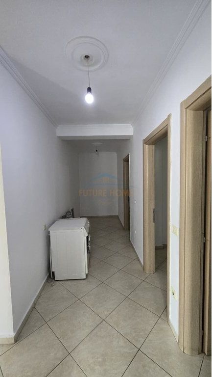 Qera , Apartament 3+1+2 , Misto Mame , Yzberisht