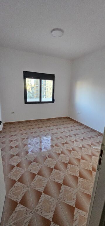 SHITET APARTAMENT 2+1+ 2 TUALETE +BALLKON GOLEM PRAN BONITA 2