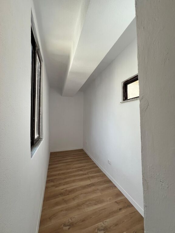 SHITET APARTAMENT 2+1 ,Qender ,  ish Rajoni Policise , DURRËS
