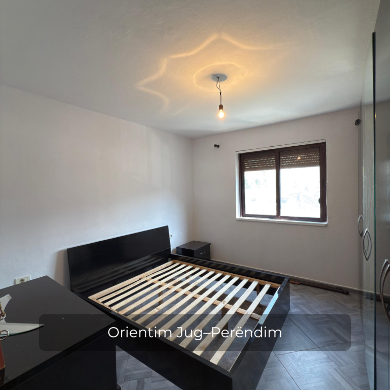 Shitet Apartament 1+1