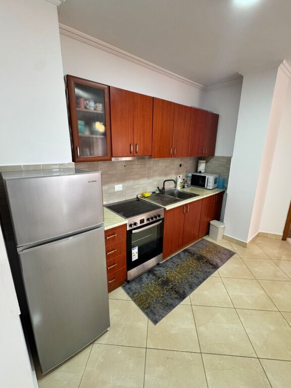 🏠 Jepet me qira apartament 2+1  📍 Pranë gjimnazit “Sami Frashëri”💰 Çmimi: 65,000 lekë/muaj