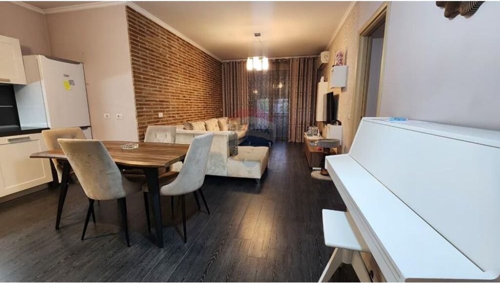 Apartament 2+1 për qira ne fillim te Don Bosco.