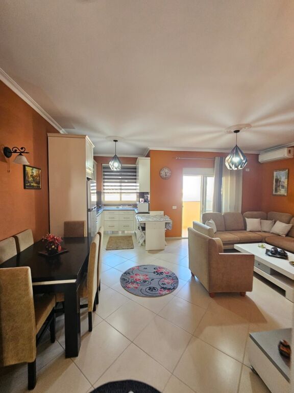 🏡 JEPET ME QERA APARTAMENT 2+1 PRANE KAZAZIT