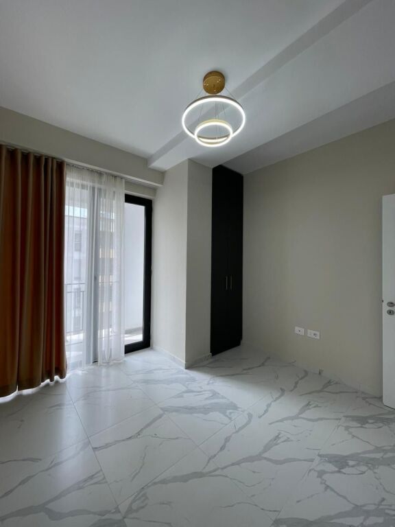 Apartament 2+1+ verande per shitje te Urban Gate